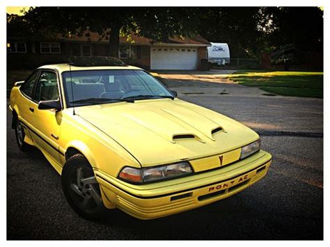 Find Used 1993 Pontiac Sunbird Le Value Leader Coupe 2 Door 20l In