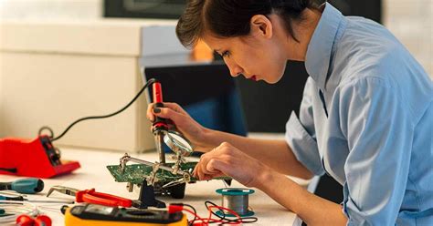 What is Electrical Engineering? | SNHU