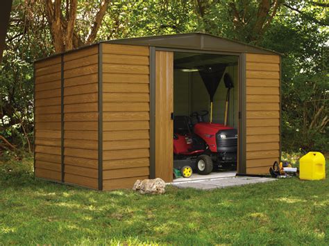 zahradni domek dreveny ci plechovy bydleticz