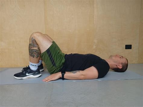 7 Easy And Effective Exercises For Knee Pain