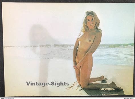Pin Ups Nude On Beach Sand Water Pin Up Vintage D Stereo Effect Postcard Toppan