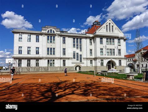 Institute of Physics of the Academy of Sciences of the Czech Republic, Pague Stresovice Stock ...