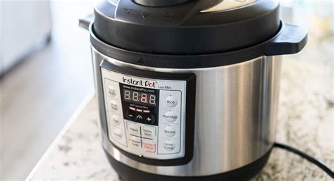 essential guide  cooking   pressure cooker