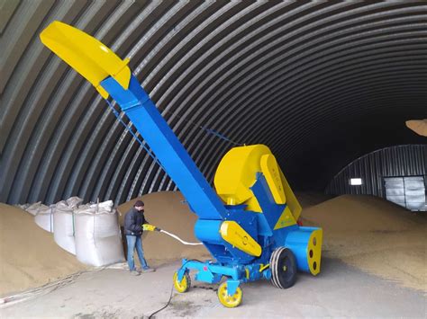 Ковшовый шнековый погрузчик КШП-6: 220 000 грн. - Інша сільгосптехніка ...