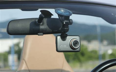 Лучшие видеорегистраторы до 5 000 рублей на 2022 год: рейтинг хороших ...