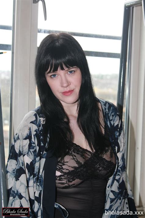 Pretty Brunette Girl Puts Her Amazing Body On Display 16 Photos