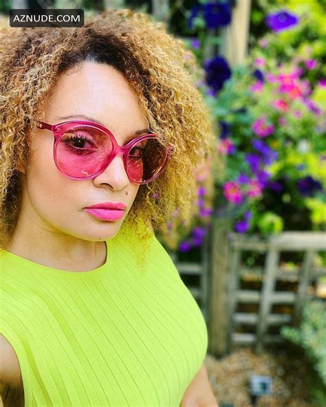 PANDORA CHRISTIE Nude AZNude