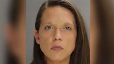 So belohnte Lehrerin ihre Schüler für Sex mit ihr oe24 at