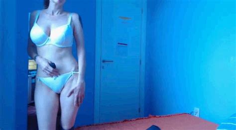 Free Mature Strip Porn Videos XHamster