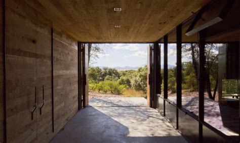 Arizona Off The Grid Bunker Is Secretly A Vacation Home Apartment Therapy