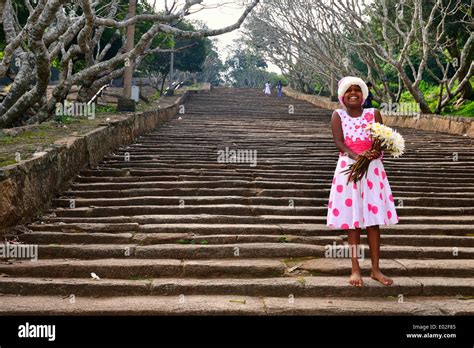 Escaleras templo fotografías e imágenes de alta resolución Alamy