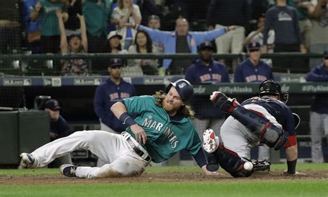 The secret play in Red Sox vs Seattle Mariners matches 10
