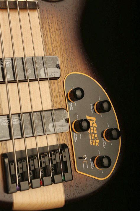 Cort C5 Plus tobacco burst 5 string Bass