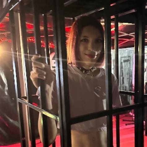 I M Getting A Big Dildo Shemale Ladyboy Ladyboy Porn Feat Adriatrans Xhamster