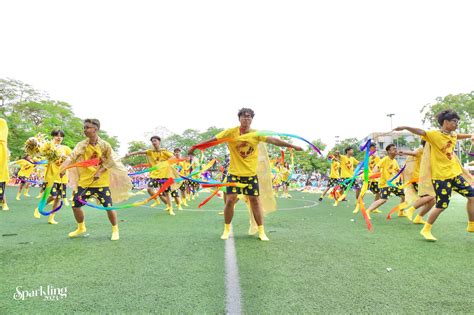 Nam sinh và nữ sinh Chu Văn An đổi vai trong ngày hội thể thao hot nhất năm Trường cấp 3 top