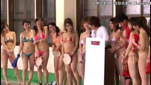 Watch 我撞見激似有村希麻生希青井苺的亞洲淫蕩女人快讓我給叔叔新加坡辣美眉無修正 亞洲 美眉 有村希 Porn SpankBang