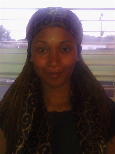 Why dread hairstyles are actually better for your scalp health 4