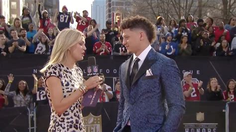 Patrick Mahomes Breaks Down His Outfit for NFL Honors