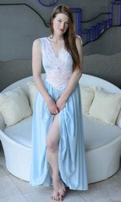 Gemma Minx Toying Her Pussy Txxx