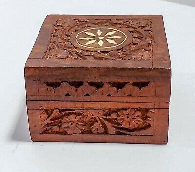 Vintage Hand Carved WOODEN TRINKET JEWELRY BOX Floral Inlay Design Made