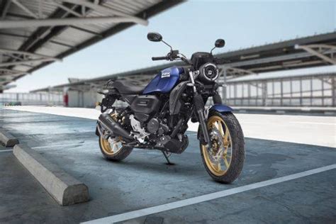 Yamaha Fz X Dark Matte Blue And Matte Titan On Road Price Rto