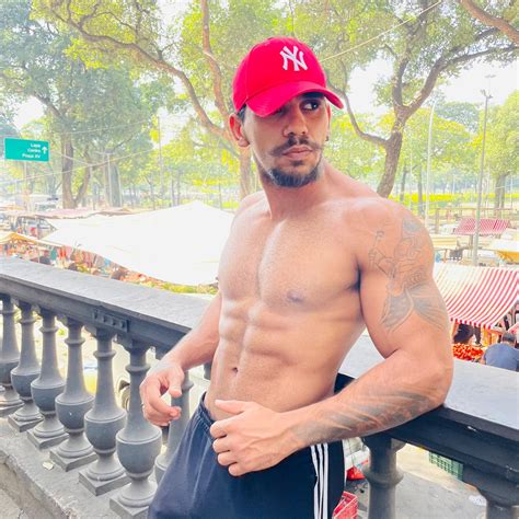 Ex Ator De Filmes Porn S Abandona Ind Stria Adulta Para Perseguir Sonho No Bodybuilding Jornal