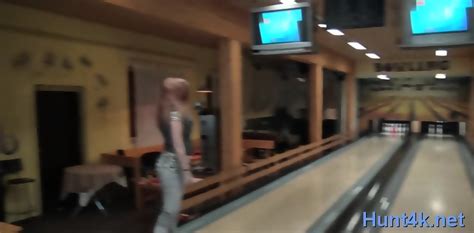 Luxurious Babe Experiences Backside Fuck