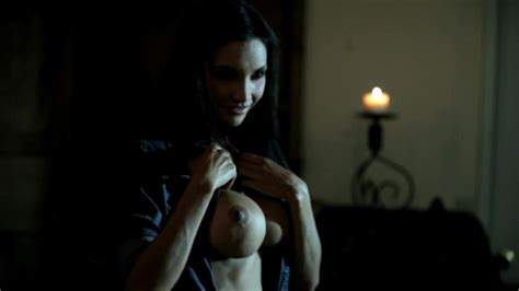 Naked Raven Lexy In Obsidian Hearts