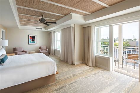 Anna Maria Island Hotels | Waterline Marina Resort & Beach Club, Autograph