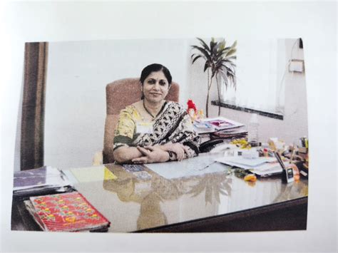 history kg joshi college  arts ng bedekar college  commerce