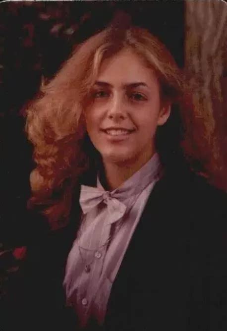 Minnesota Woman Found Naked With Throat Slashed After Horrifying Cornfield Scream The