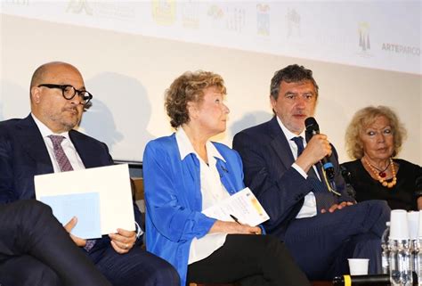 Il Ministro Della Cultura Sangiuliano Allinaugurazione Del Premio