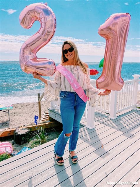 Olivia H H Olivia H Thee Olivia Nude OnlyFans Leaks Fappening FappeningBook