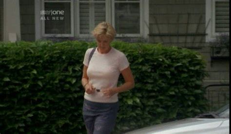 Naked Amanda Tapping In Stargate Sg