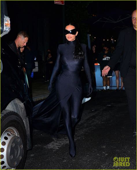 Kim Kardashian Finally Reveals Her Face Channels Batwoman At Met Gala