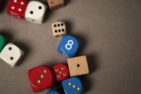 The Best Dice Games for Family Game Night! - Fresh Hobby