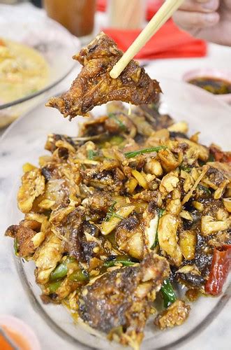 Fried Fish Head With Bitter Gourd Lucky Restaurant Ipoh Flickr