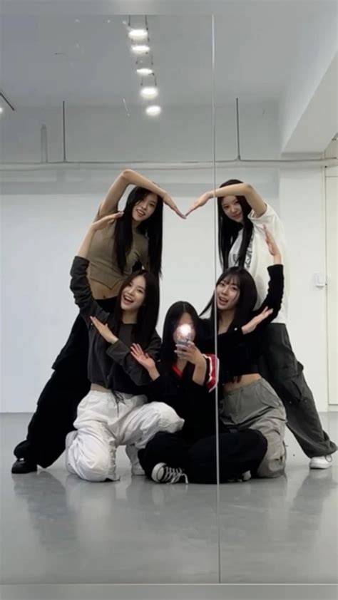 R U Next Yunah Jeemin Iris Jihyun Moka Pre Debut