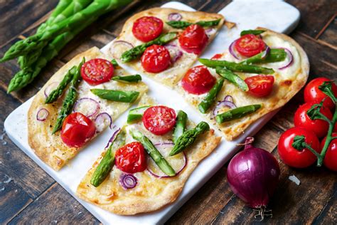 Flammkuchen Mit Gr Nem Spargel