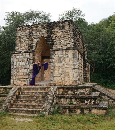 A Tour Of Tulums Mayan Ruins With Loco Gringo Chichen Itza Pyramid