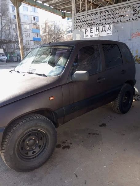 Продам Шеви Ниву. Инжектор 1,7.2005 год. Пробег 179 т км. По докам- всё ...