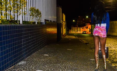 O'que É Prostituição - Preconceito é o maior causador da prostituição em Ponta Grossa