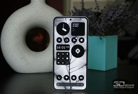 Обзор смартфона Nothing Phone (2): ярче, мощнее, дороже, но всё ещё ...