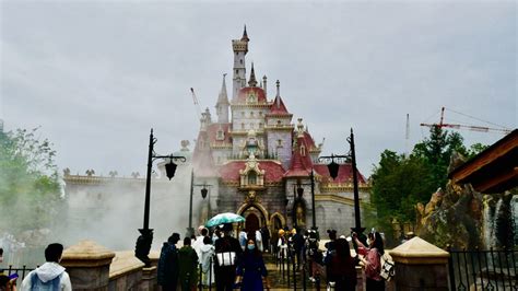 Video Take A Full Walking Tour Of The New Fantasyland Expansion At