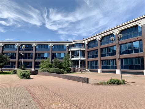 L’avenir, Bracknell – Klifer Developments