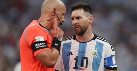 Vis Par Une Enqu Te De L Uefa Larbitre De France Argentine Est En Sursis