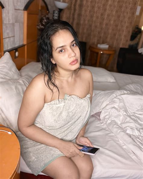 Vela Instagram Porn Pic