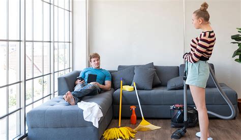 New Survey Details Uneven Sharing Of Household Chores Spending Among Opposite Sex Couples