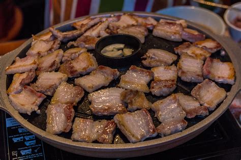 Cooking Some Korean Pork Belly Samgyeopsal [oc][2048 X 1365] R Foodporn