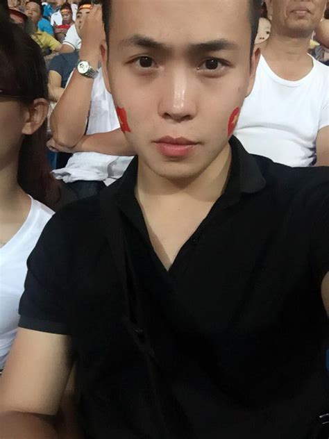 Hot Girl H Lade C Ng Khai Nh T Nh T B N B N Trai Tr N Trang C Nh N